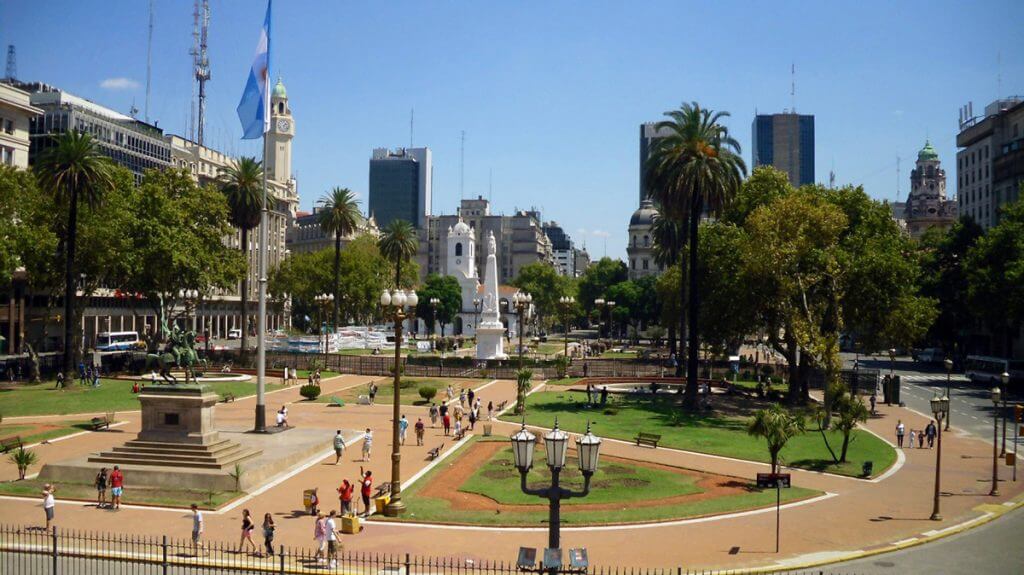 plaza-de-mayo-buenos-aires